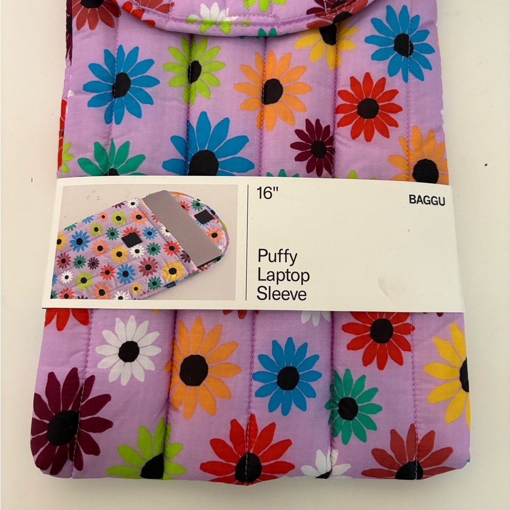 NWT BAGGU Puffy Nylon 16” Laptop Sleeve - Picture 3 of 13